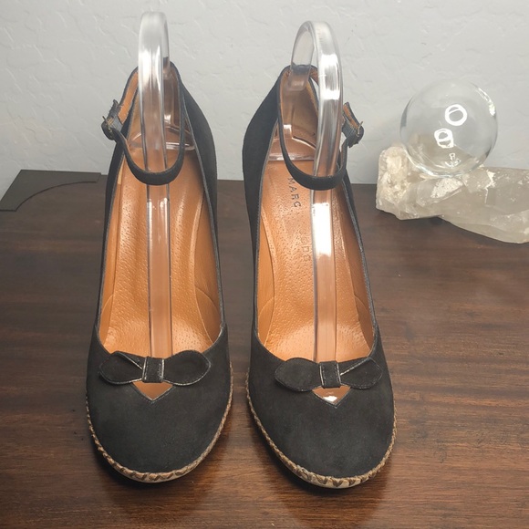 Marc Jacobs Shoes - Marc Jacobs Vero Cuomo Pumps Size 10